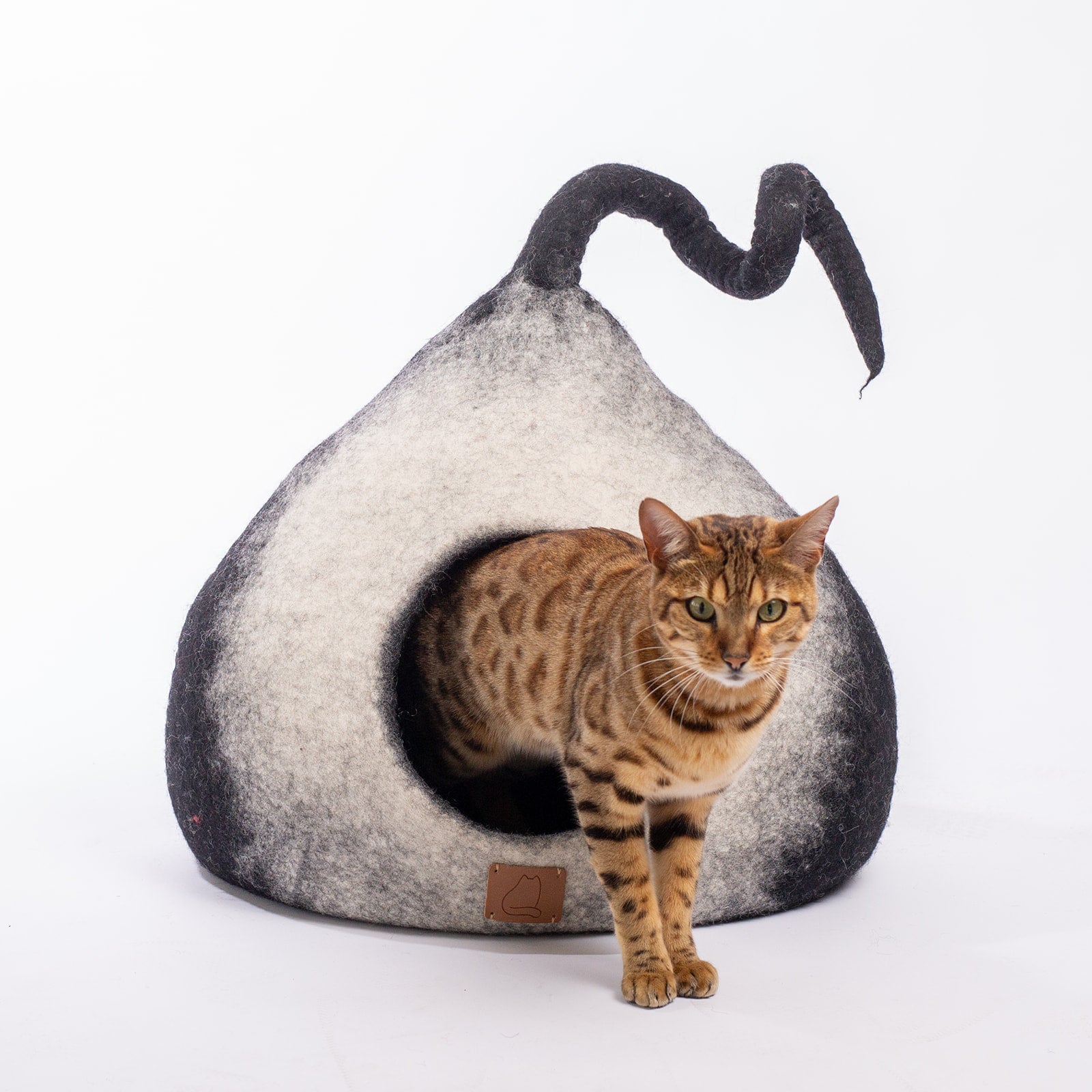 Felted Wool Fuzzy Cat Bed with Tail