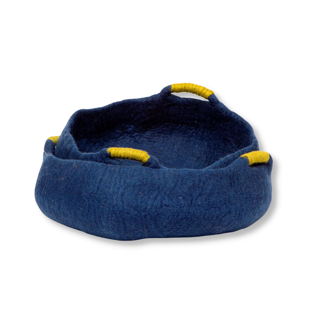Karma Cat Handmade Wool Cat Bed with Handles (for small dogs too!)