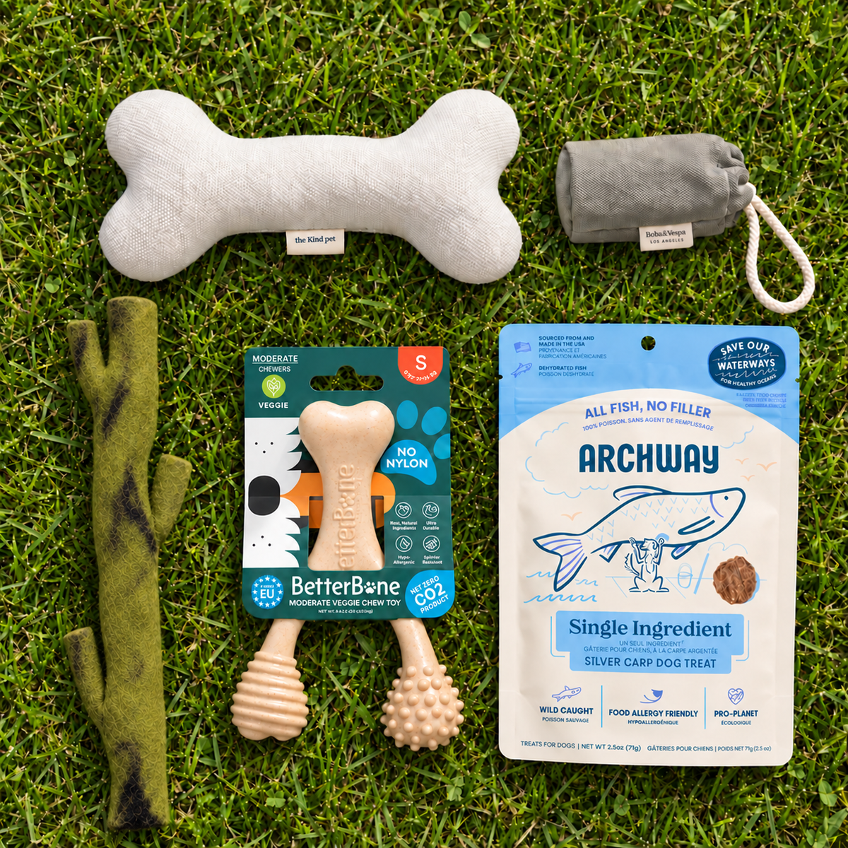 Dog Gift Bundle with Natural Treats & Toys – For Gentle & Cuddly Dogs