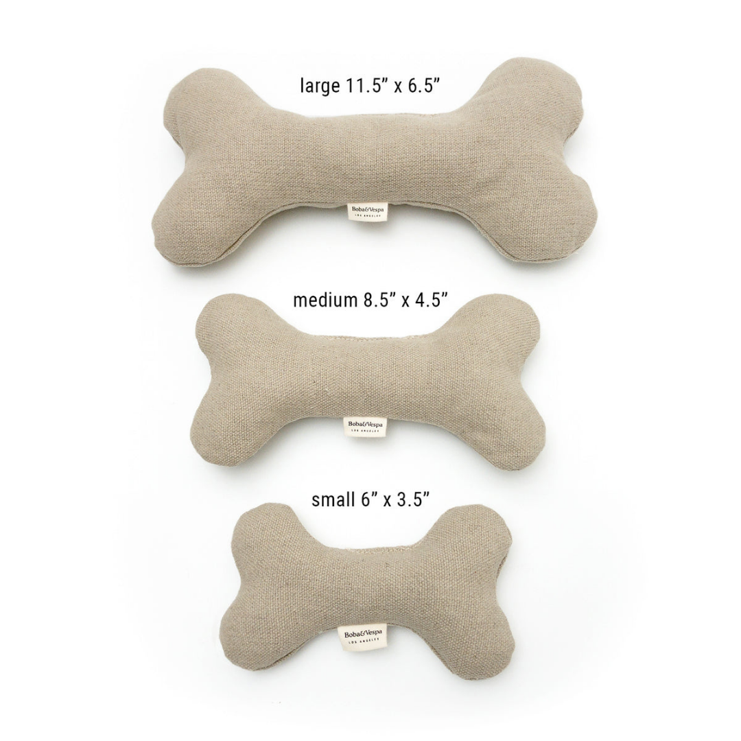 Dimension chart of three sizes of the organic dog bone in hemp material.