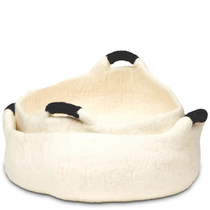 Handmade Wool Cat Bed with Handles